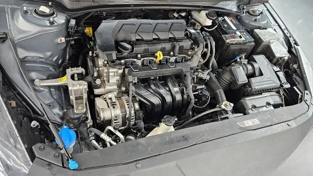 Hyundai Avante 2021 1.6 Modern