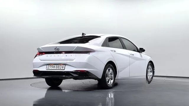 Hyundai Avante 2021 1.6 Modern