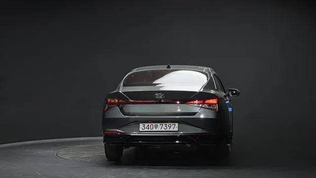 Hyundai Avante 2021 1.6 Modern