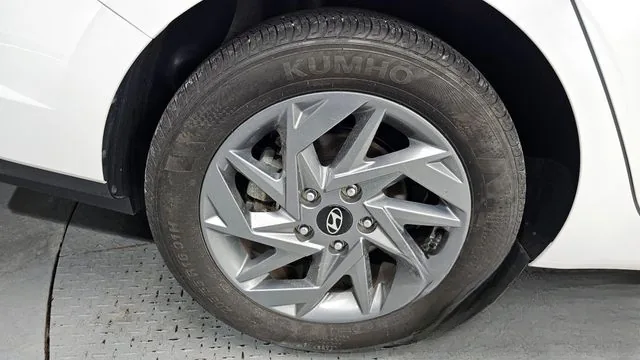 Hyundai Avante 2024 1.6 Modern