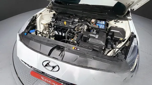 Hyundai Avante 2022 1.6 Modern