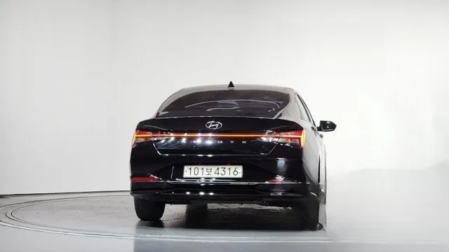 Hyundai Avante 2021 Smart