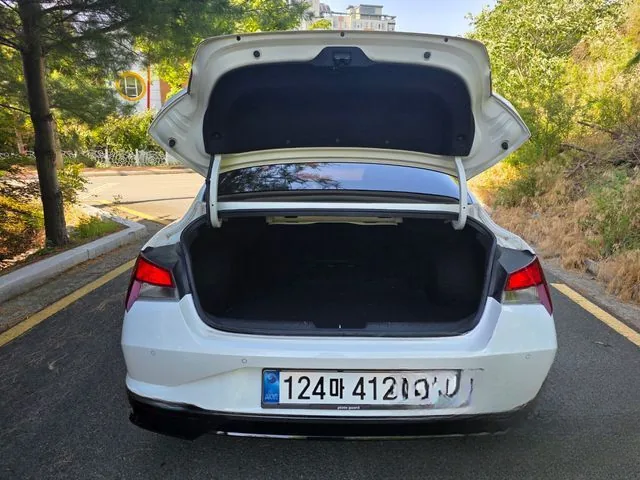 Hyundai Avante 2022 1.6 Modern
