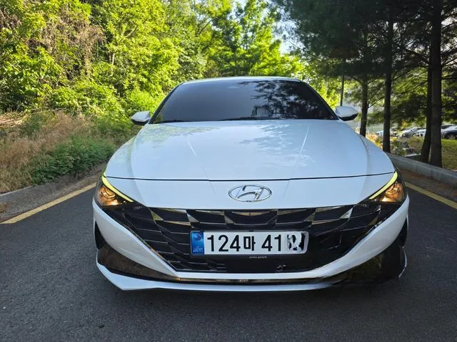 Hyundai Avante 2022 1.6 Modern