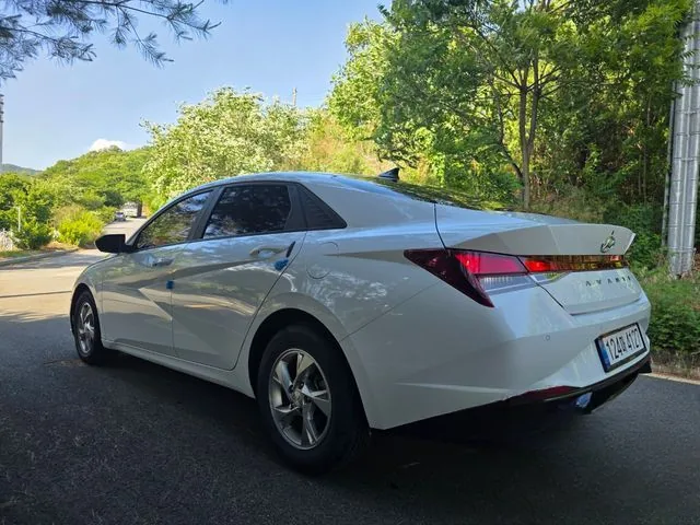 Hyundai Avante 2022 1.6 Modern