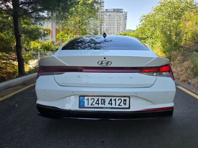 Hyundai Avante 2022 1.6 Modern