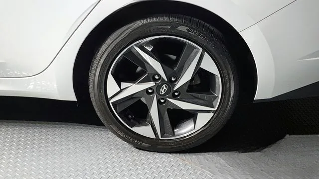 Hyundai Avante 2023 1.6 Inspiration