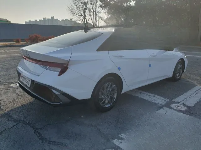 Hyundai Avante 2024 1.6 Modern