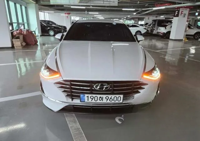 Hyundai Sonata 2023 2.0 LPG(rental car) Premium