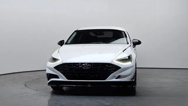 Hyundai Sonata 2022 2.0 Modern