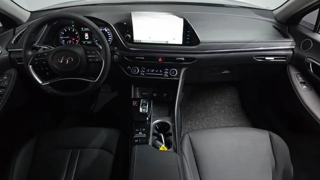 Hyundai Sonata 2023 2.0 Premium Plus