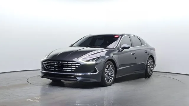 Hyundai Sonata 2022 Premium Plus