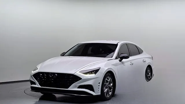 Hyundai Sonata 2022 2.0 Modern