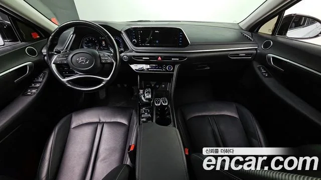 Hyundai Sonata 2022 2.0 Modern