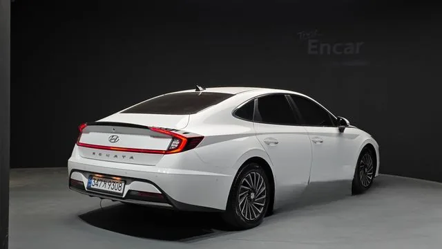 Hyundai Sonata 2022 Premium Plus