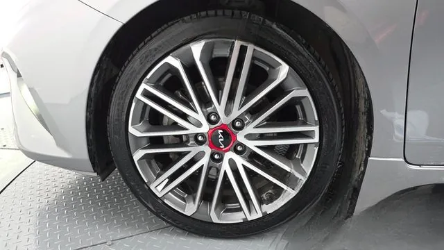 Kia K3 2022 1.6 Turbo GT 5Door Signature