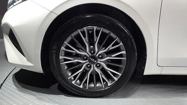 Kia K3 2023 1.6 Prestige