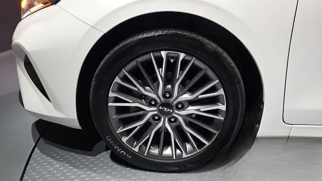 Kia K3 2022 1.6 Noblesse