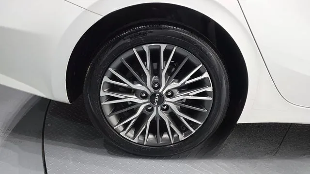 Kia K3 2022 1.6 signature