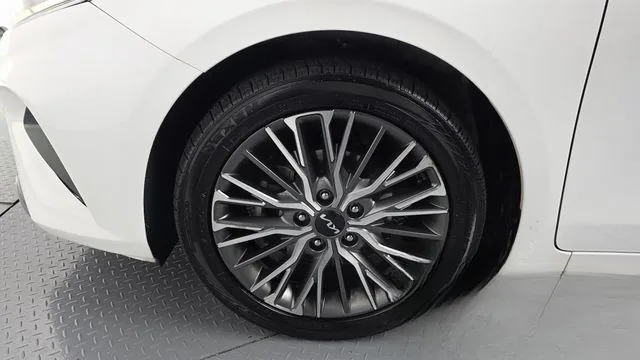 Kia K3 2022 1.6 signature