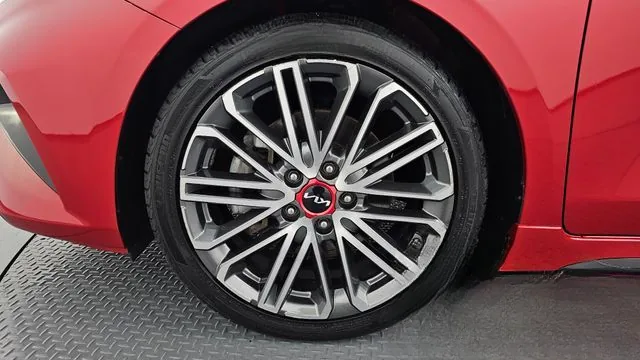 Kia K3 2022 1.6 Turbo GT 5Door Signature