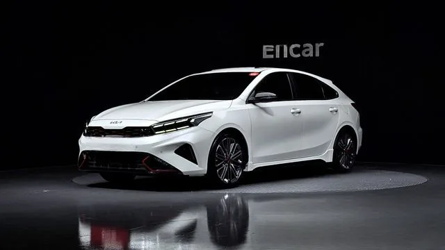 Kia K3 2023 1.6 Turbo GT 5Door Signature