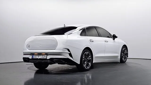 Kia K5 2023 2.0 Signature