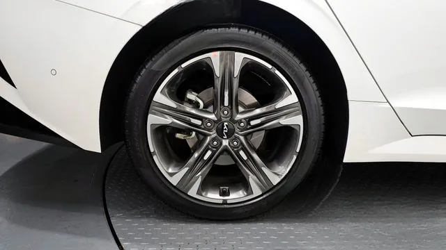 Kia K5 2023 2.0 Signature
