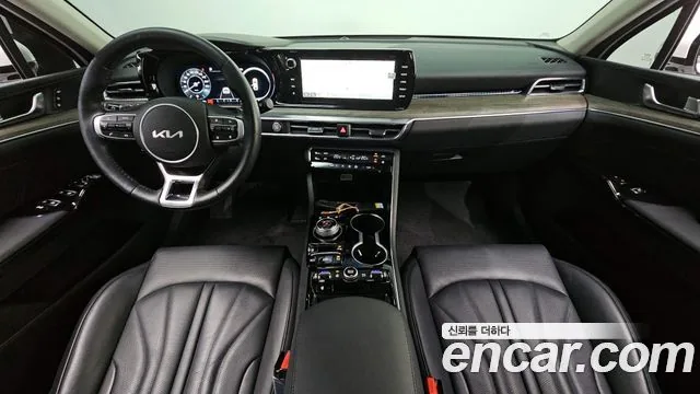 Kia K5 2023 2.0 Signature