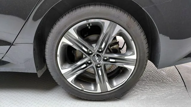 Kia K5 2023 2.0 Noblesse