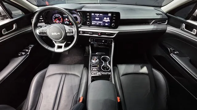 Kia K5 2023 2.0 Prestige