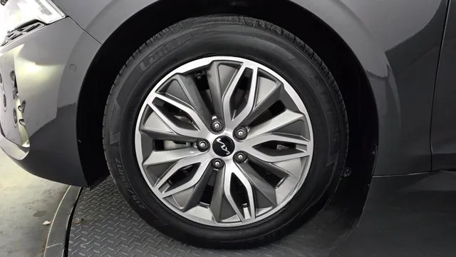Kia K5 2022 Signature