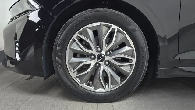 Kia K5 2022 Signature