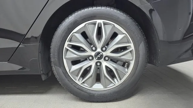 Kia K5 2022 Signature