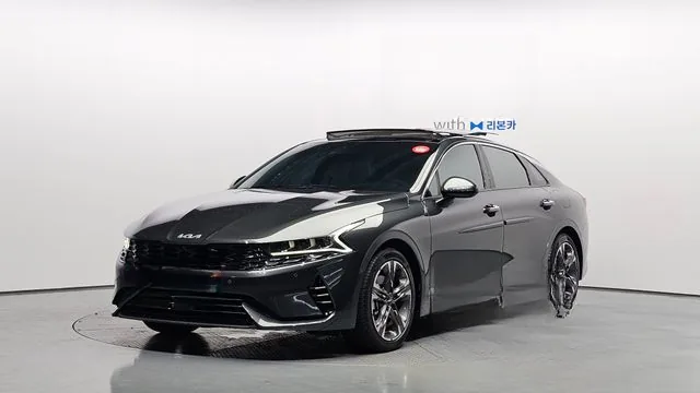 Kia K5 2023 Signature