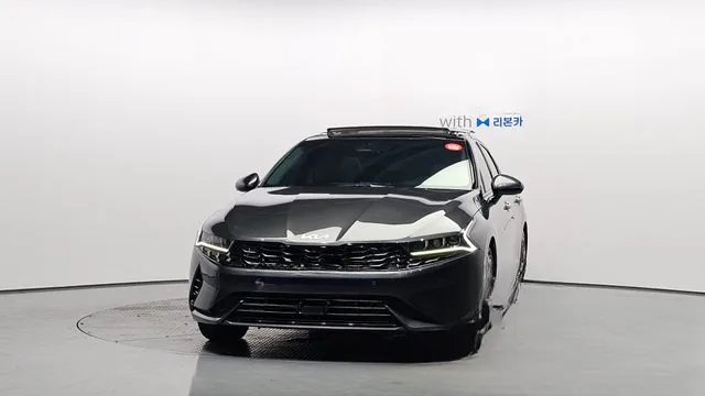 Kia K5 2023 Signature