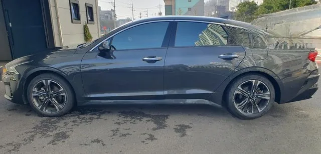 Kia K5 2023 Signature