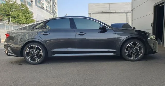 Kia K5 2023 Signature