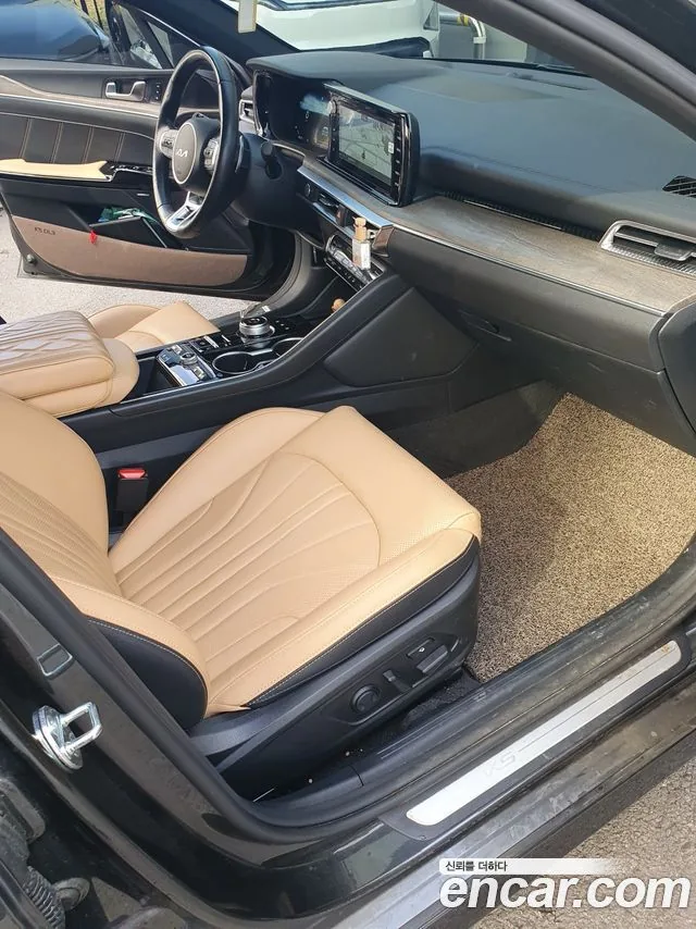 Kia K5 2023 Signature