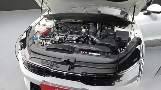 Kia K5 2024 1.6 Turbo Signature