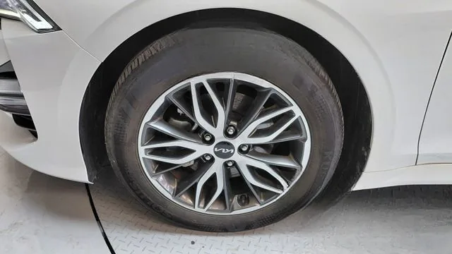 Kia K5 2023 2.0 Prestige