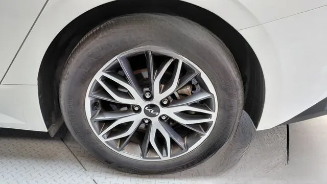 Kia K5 2023 2.0 Prestige