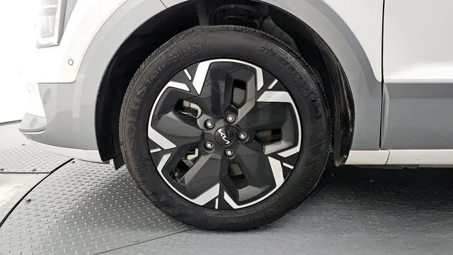 Kia Niro 2024 Earth
