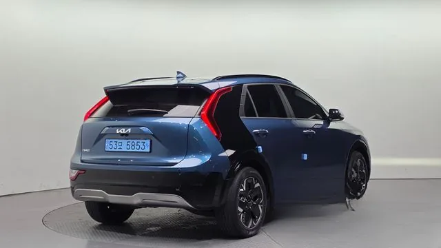 Kia Niro 2023 Earth