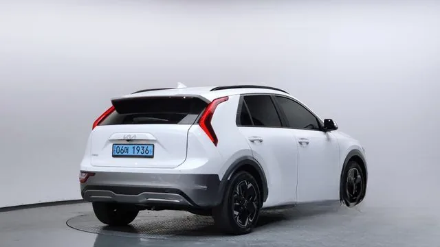Kia Niro 2023 Earth