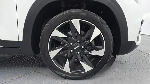 Kia Seltos 2022 Gasoline 1.6 Turbo 2WD Gravity