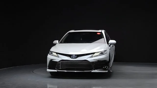 Toyota Camry 2024 2.5 XLE Hybrid