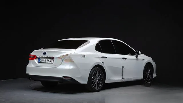 Toyota Camry 2024 2.5 XLE Hybrid