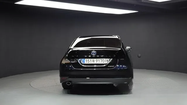 Toyota Camry 2023 2.5 XLE Hybrid
