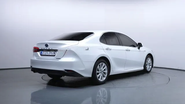 Toyota Camry 2023 2.5 LE Hybrid